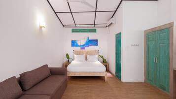 Villa, 3 Bedrooms | 3 bedrooms, in-room safe, soundproofing, iron/ironing board