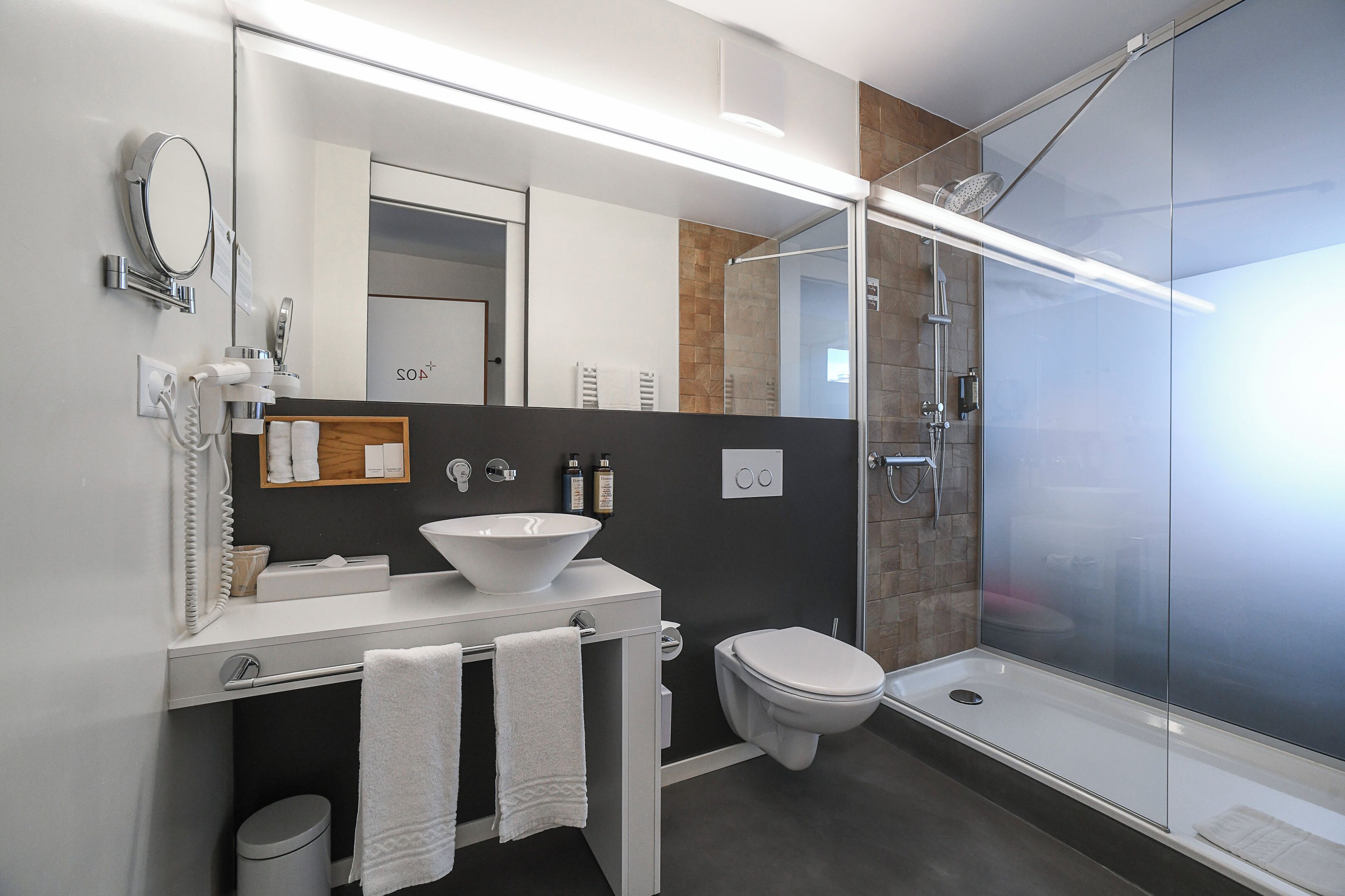 Photo - Home Swiss Hotel