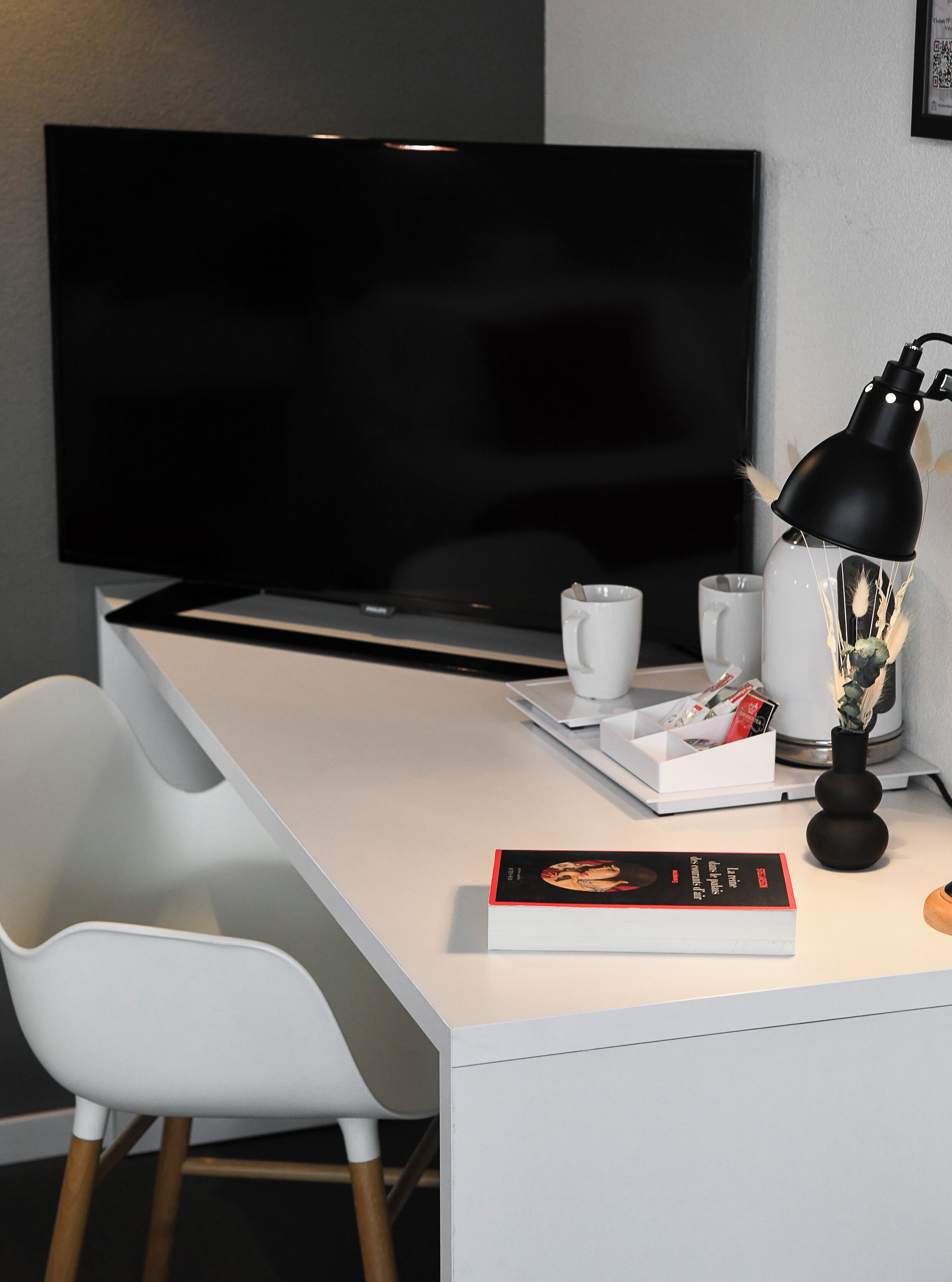 1 bedroom, in-room safe, desk, blackout curtains