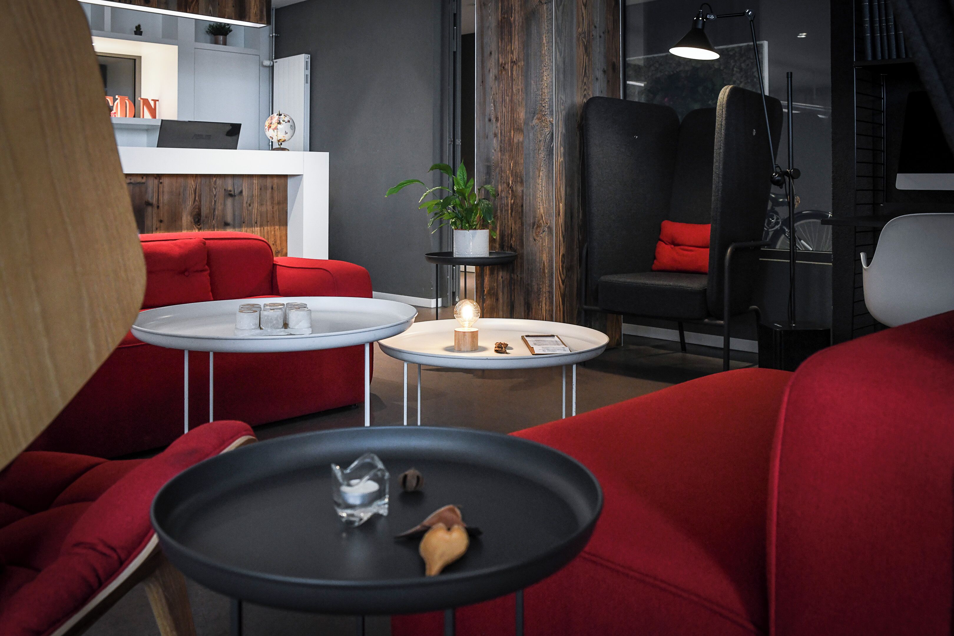 TV màn hình phẳng 