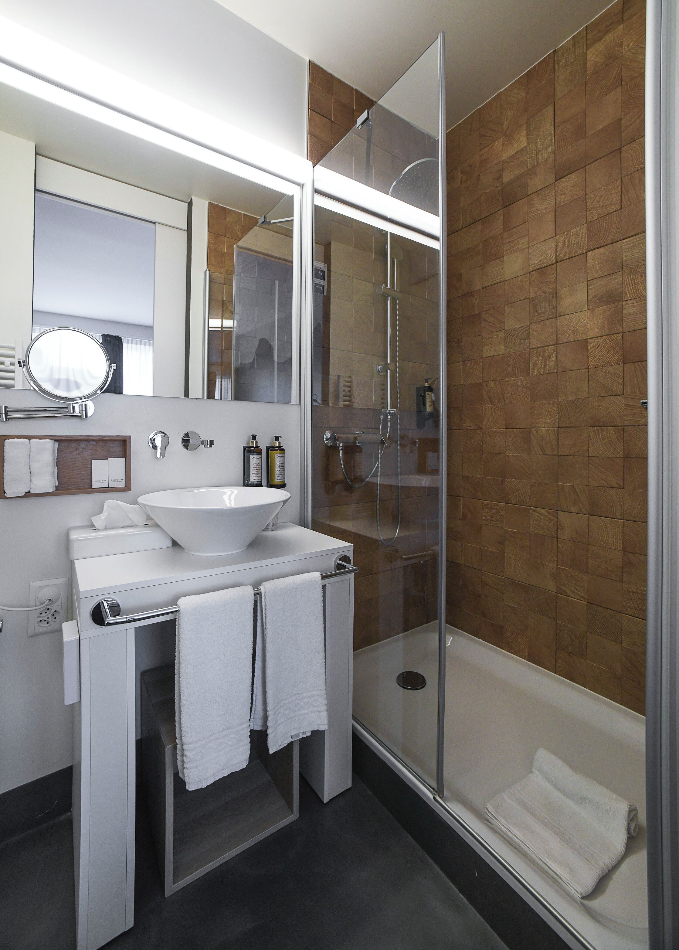 Photo - Home Swiss Hotel