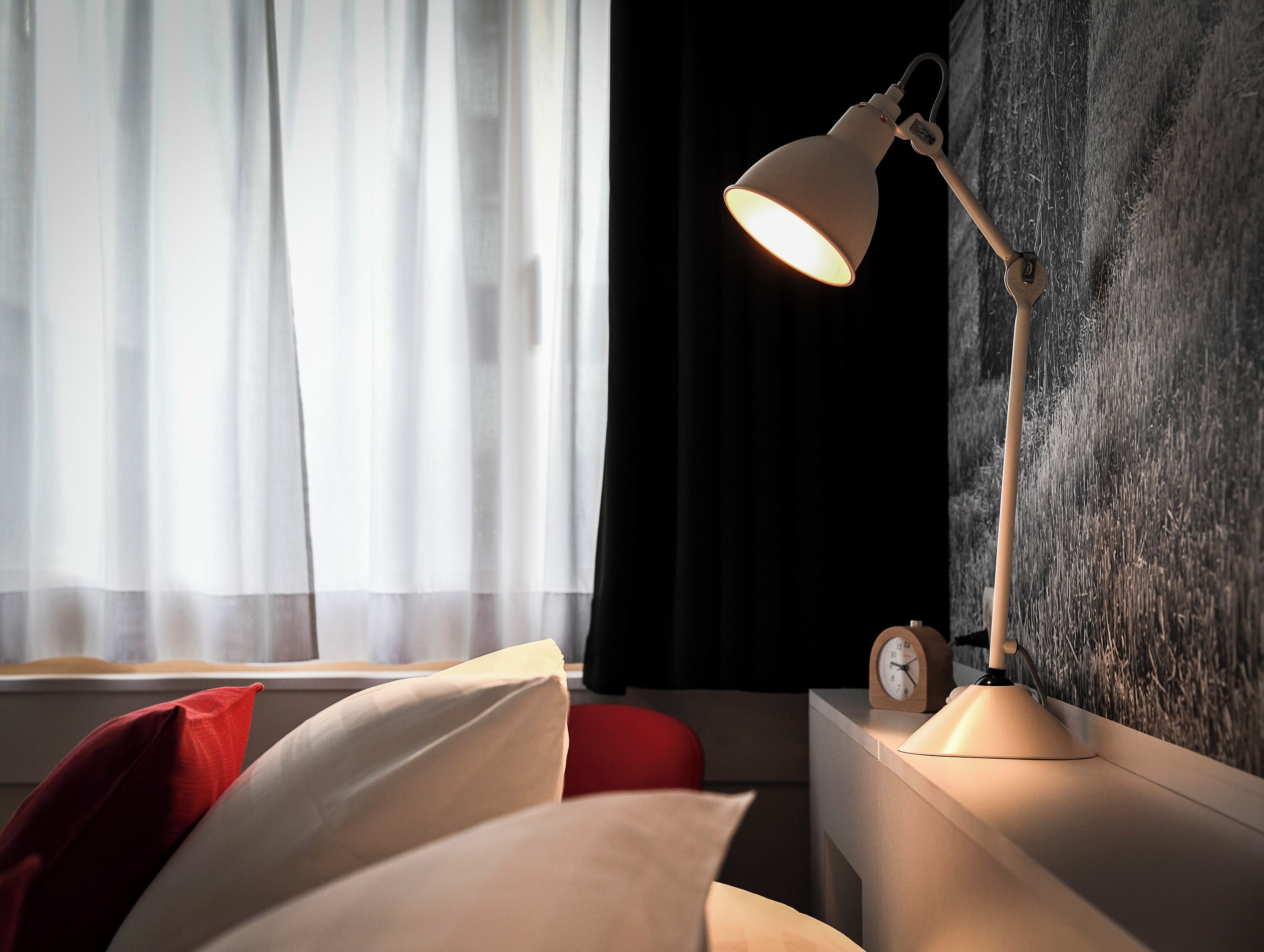 1 bedroom, in-room safe, desk, blackout curtains