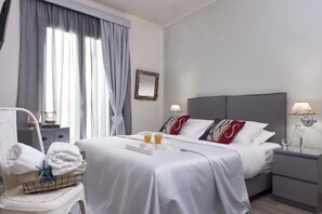 Superior Triple Room, Partial Sea View - The Gardens Gallery Hotel (Xylokastro-Evrostina)