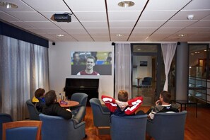 Coin salon dans le hall