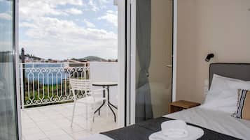 Apartment, Kitchenette, Sea View | View from room