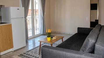 Apartment, Kitchenette, Mountain View | Living area | LED TV