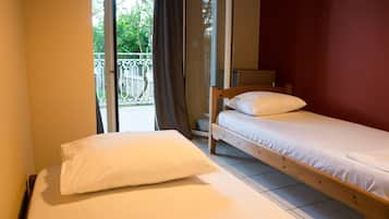 Quadruple Room, Courtyard View | Premium bedding, soundproofing, iron/ironing board, free WiFi