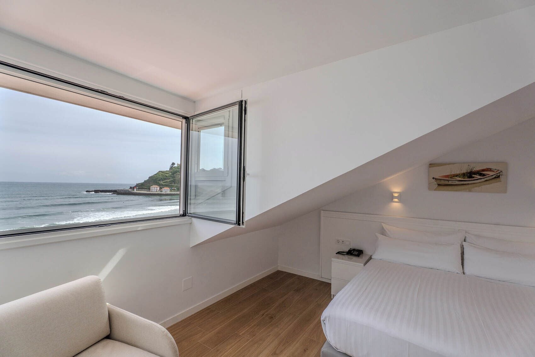Family Room, Sea View | Premium bedding, minibar, in-room safe, desk