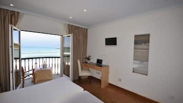 Ropa de cama de alta calidad y minibar