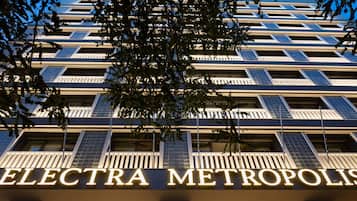 A building with a sign that reads 'ELECTRA METROPOLIS.'