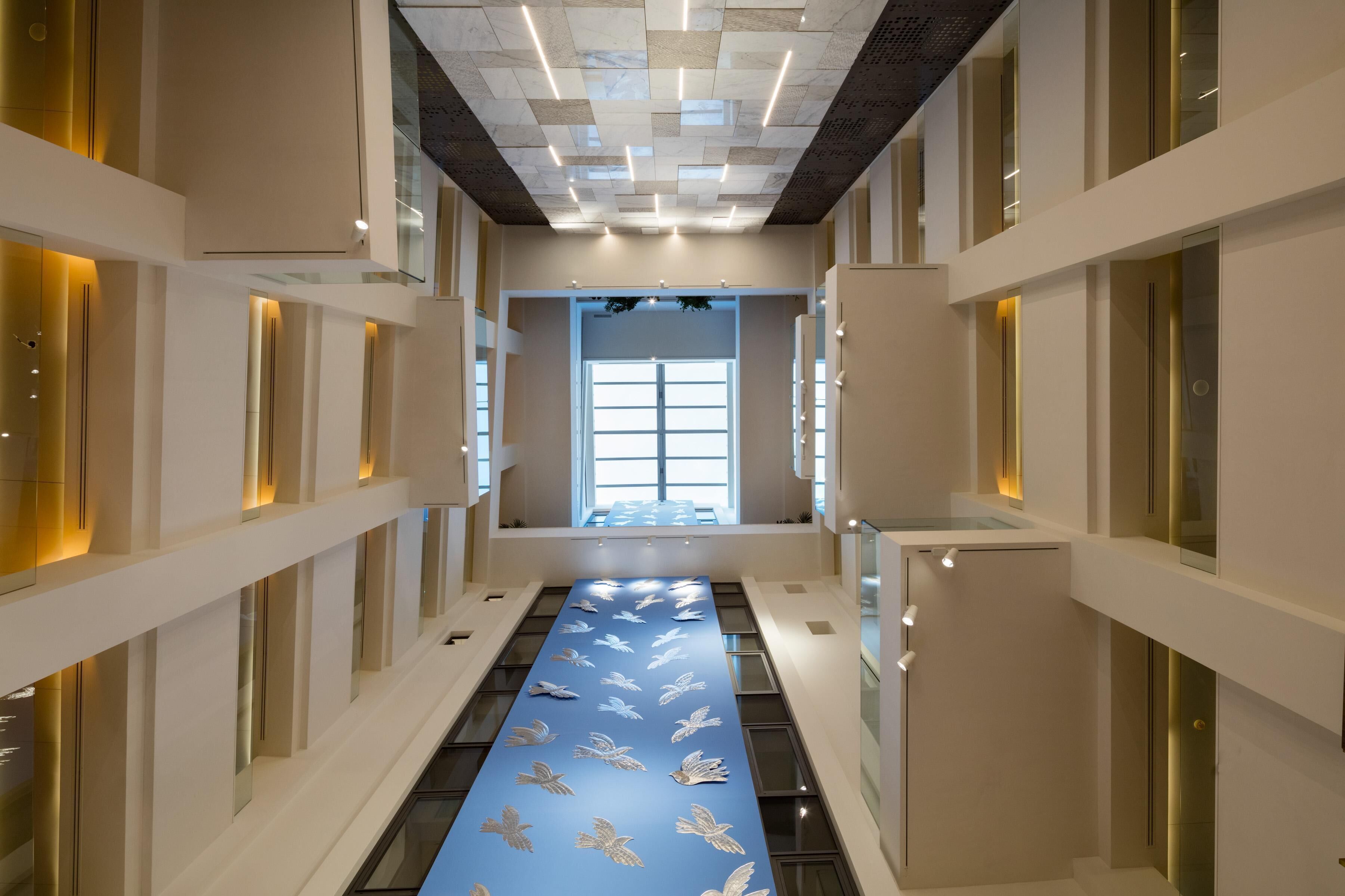 indoor pool, seasonal outdoor pool, pool umbrellas, pool loungers