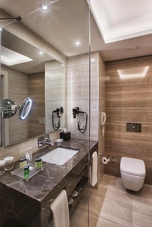 1 bedroom, in-room safe, desk, soundproofing - Park Dedeman Bostanci Hotel (Istanbul)