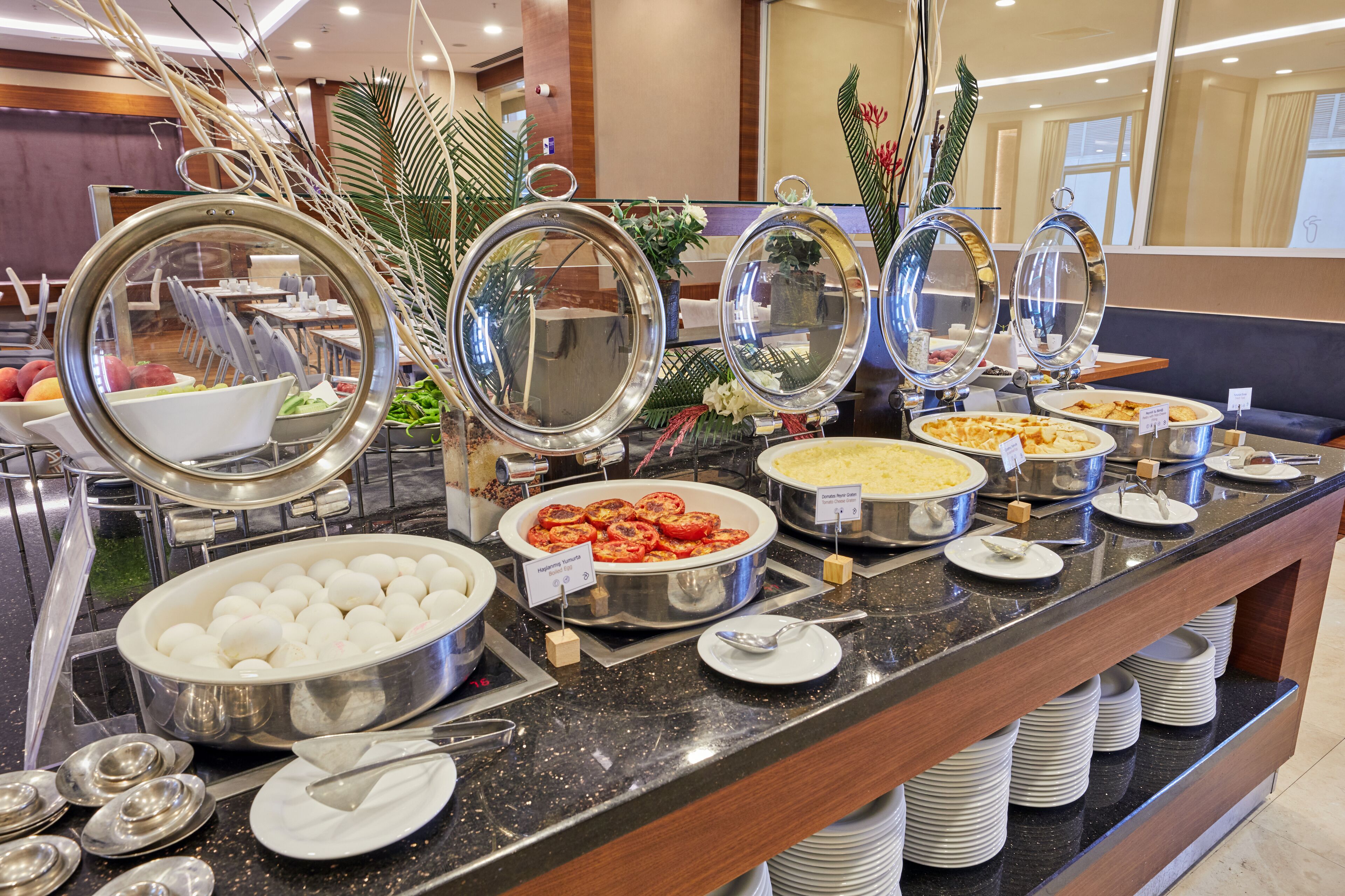 Daily buffet breakfast (EUR 20 per person)