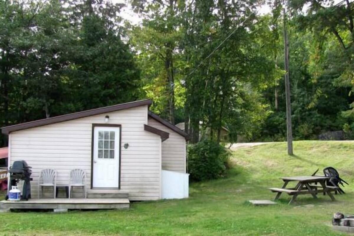 Deluxe Cabin, 2 Bedrooms | WiFi (surcharge)