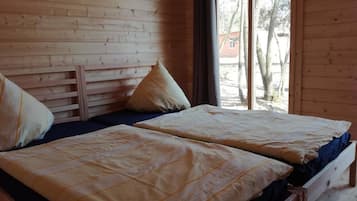 Comfort Chalet, 1 Bedroom, Kitchen, Garden Area | In-room safe, soundproofing, iron/ironing board, free WiFi