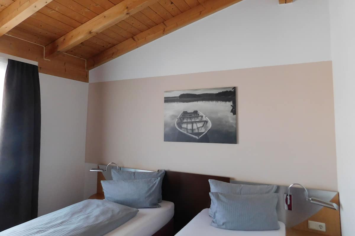 1 slaapkamer, luxe beddengoed, donzen dekbedden, pillowtop-bedden