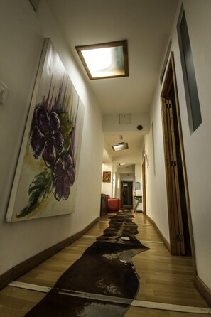 Literie de qualité supérieure, coffres-forts dans les chambres