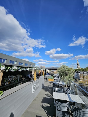 Rooftop terrace - Courthouse Hotel Shoreditch (London)