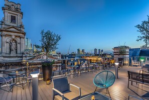 2 bars/lounges - Courthouse Hotel Shoreditch (London)