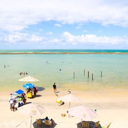 Na praia