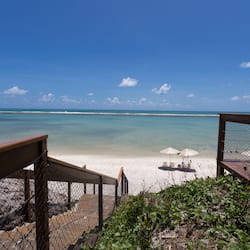 Na praia