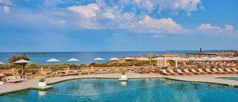 Indoor pool, seasonal outdoor pool, sun loungers