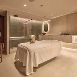 Couples treatment rooms, sauna, hot tub, steam room, Turkish bath