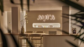 Khu tiếp tân spa