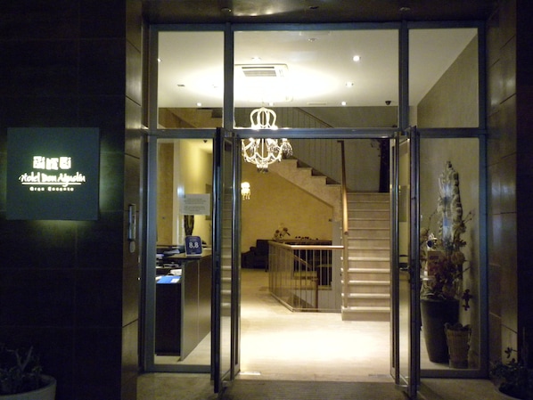 Property entrance - Hotel Don Agustín (Manilva)