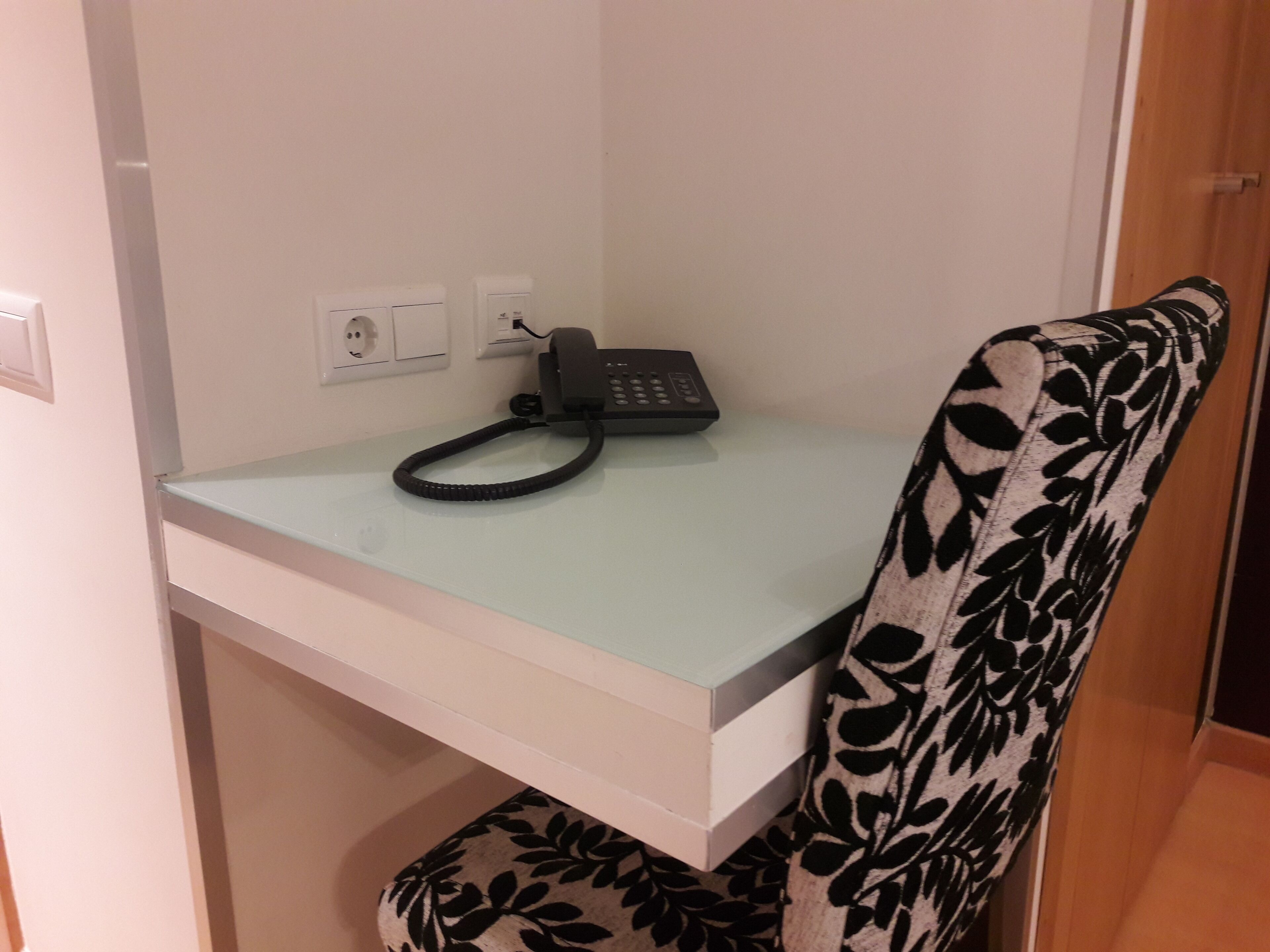 double or twin room | room amenity