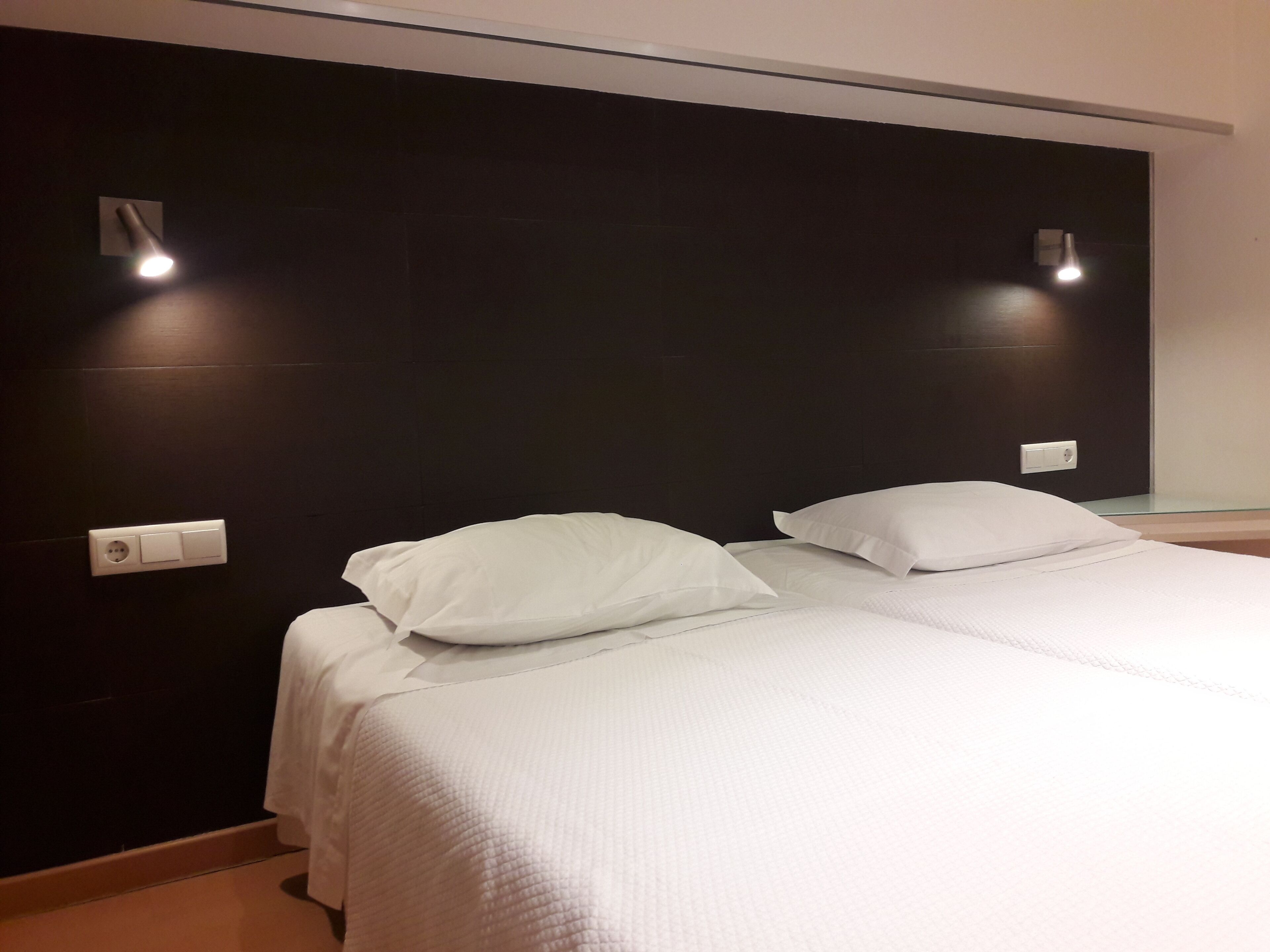 double or twin room | desk, cots/infant beds, free wifi, bed sheets
