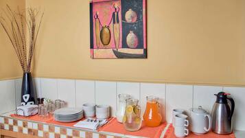 Free daily buffet breakfast