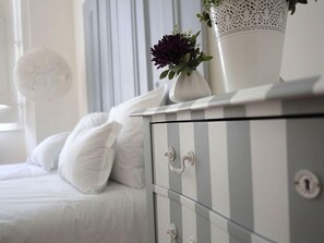 Apartamento superior, 1 habitación | Servicio de la habitación