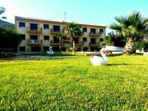 Aliveri Residence Apartments