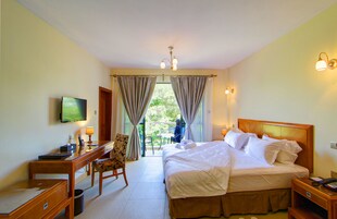 Ropa de cama de alta calidad y minibar