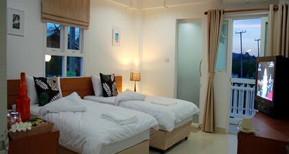 Baan Ton Mai Apartment