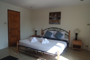 Studio | 1 bedroom, in-room safe, desk, free WiFi - Little Nordic Cha Am Apartment (Cha-am)