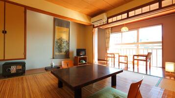 Tavanomainen huone, japanilainen futon | Ilmainen Wi-Fi