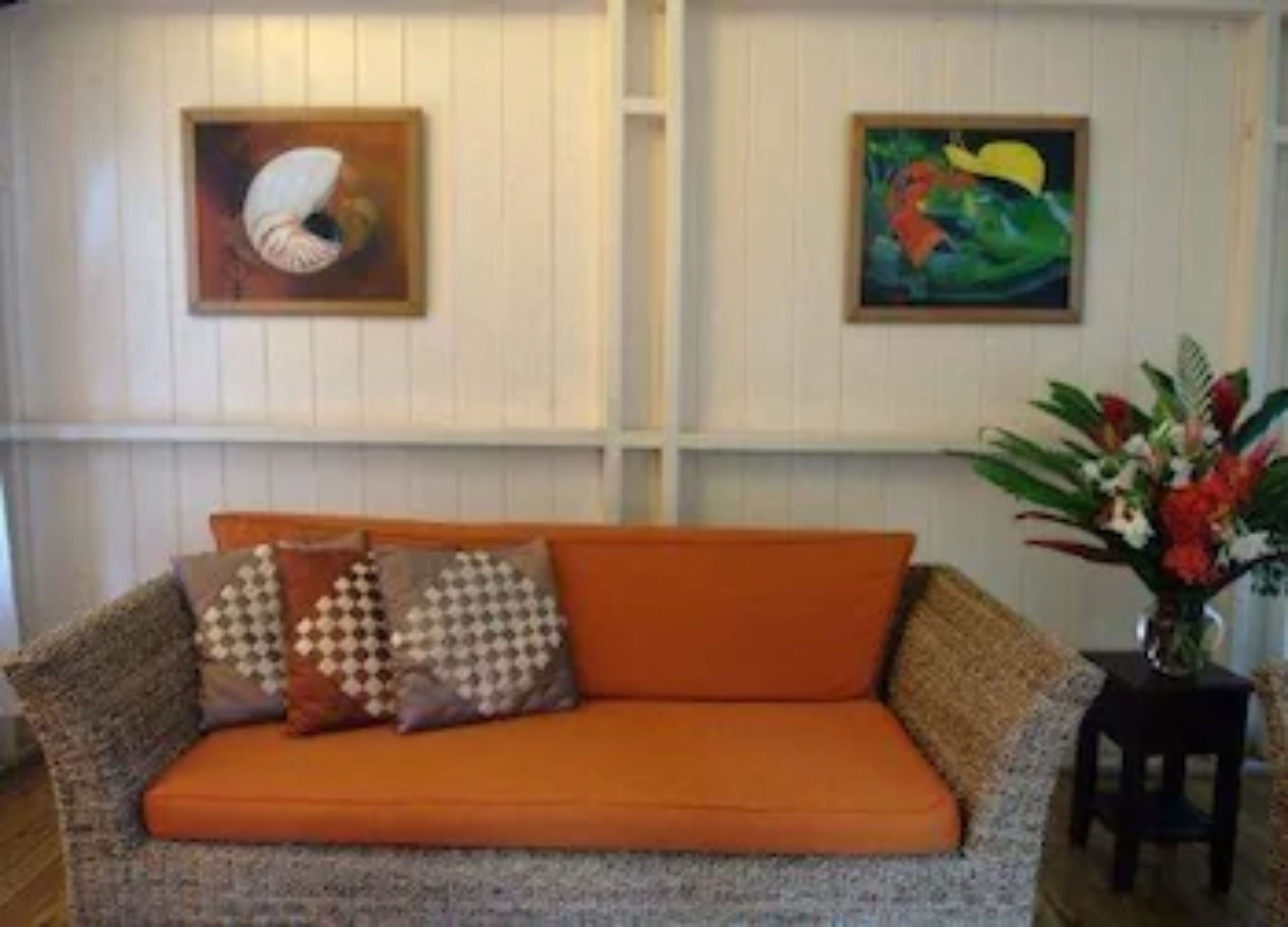 villa, 2 bedrooms | living room | flat-screen tv, dvd player