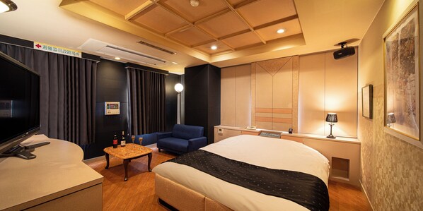 Kahden hengen standard-huone | Työpöytä, äänieristys, ilmainen Wi-Fi, vuodevaatteet