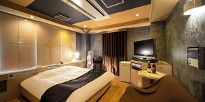 Standard Double Room | Desk, soundproofing, free WiFi, bed sheets - Hotel Saint Martin – Adults Only (Kyoto)