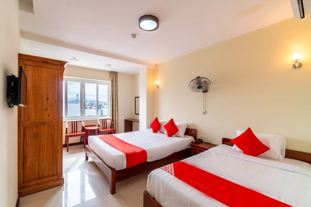 Superior Triple Room | Minibar, in-room safe, desk, free WiFi