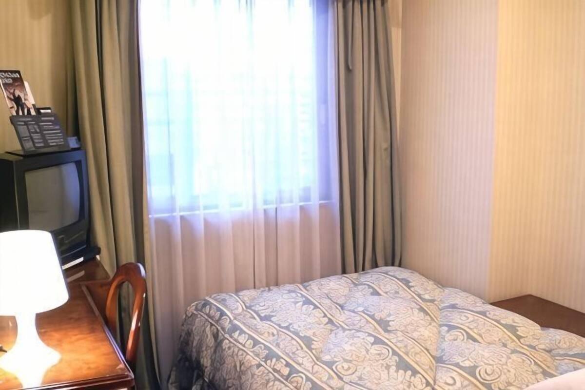 Schreibtisch, kostenloses WLAN, Bettwäsche