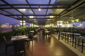 Dining - Atlantic City Hotel (Bandung)