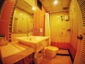 Bathroom - Lanta at Home (Ko Lanta)