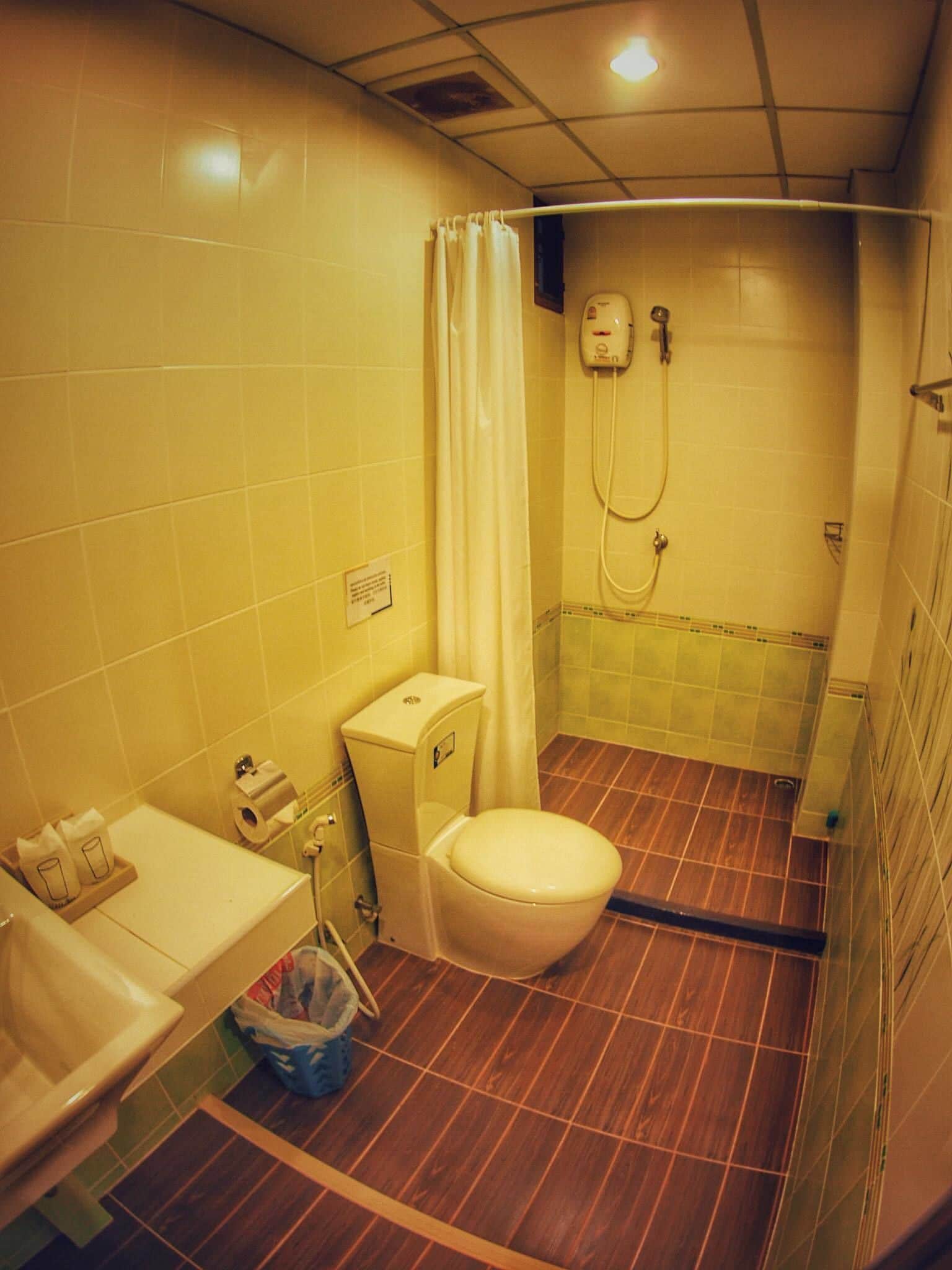 superior double room, no windows | bathroom | shower, free toiletries, hair dryer, bidet