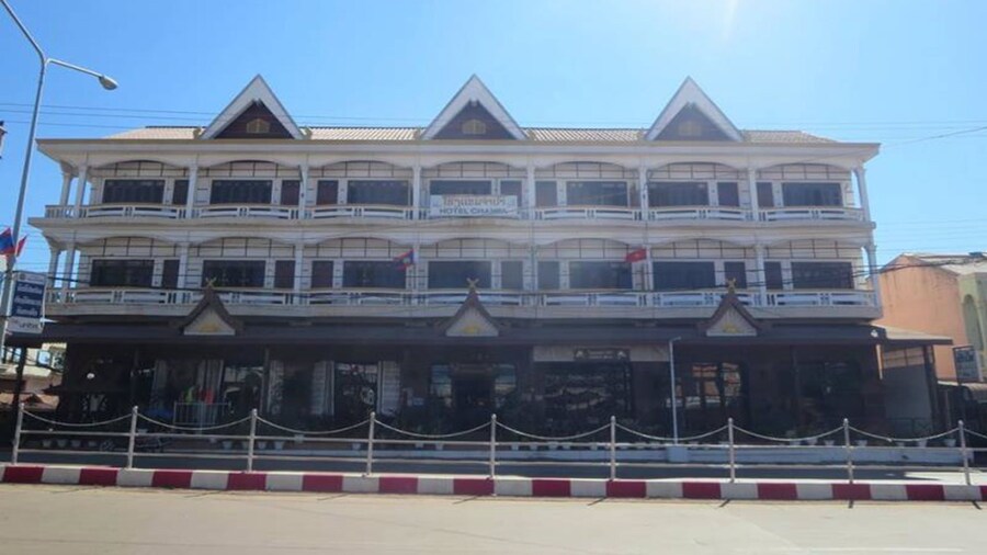 Champa Hotel