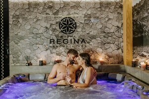 室内 SPA 浴缸