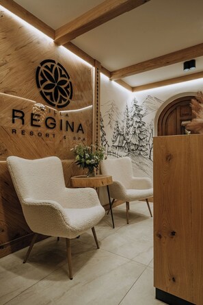 Reception - Willa Regina Resort & SPA (Zakopane)