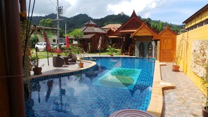 Outdoor pool - Golden Teak Resort - Baan Sapparot (Kamala)